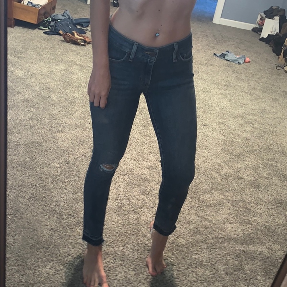 Levi’s 711 Skinny Cropped Jeans